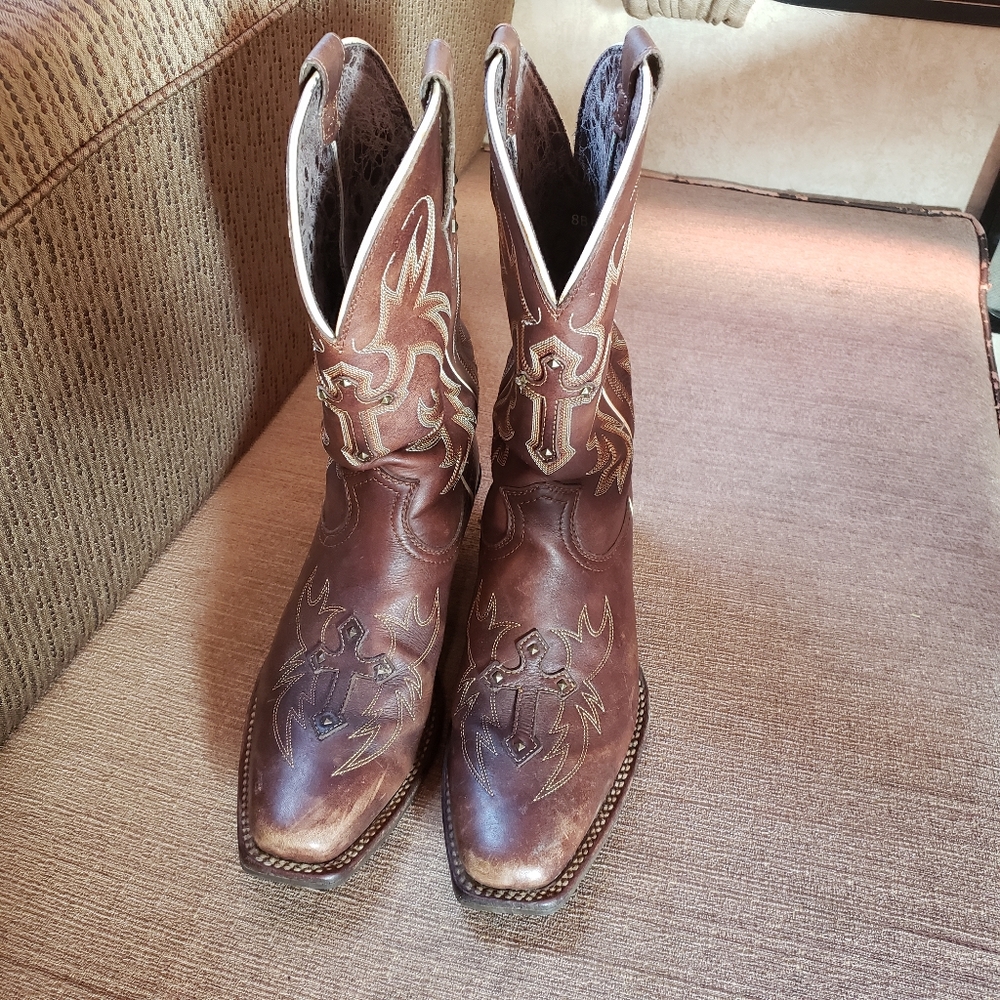 Ariat legend cross boots